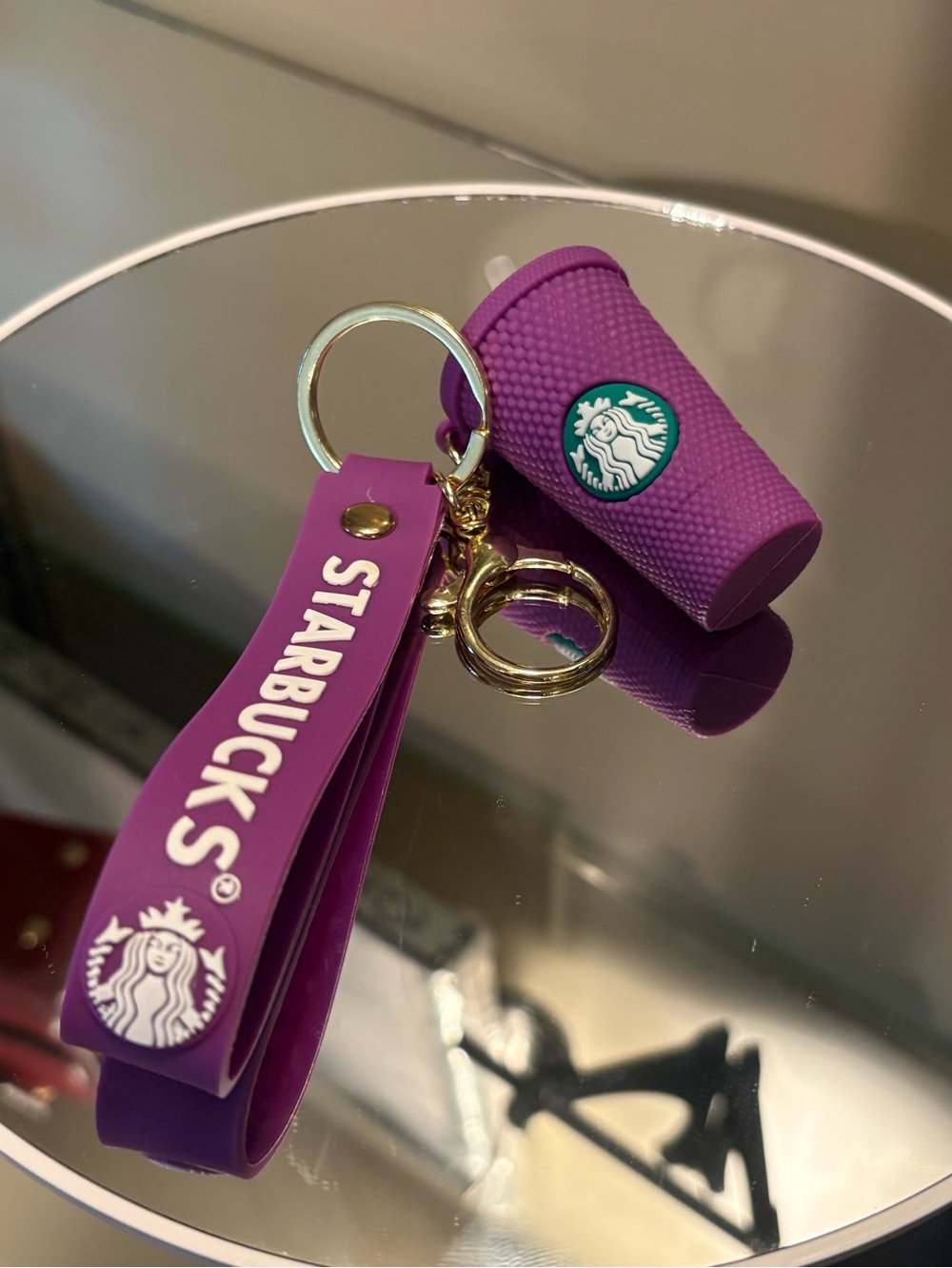 Starbucks Purple Silicone Mini Cup Keyring with Logo Strap - Picture 2 of 3
